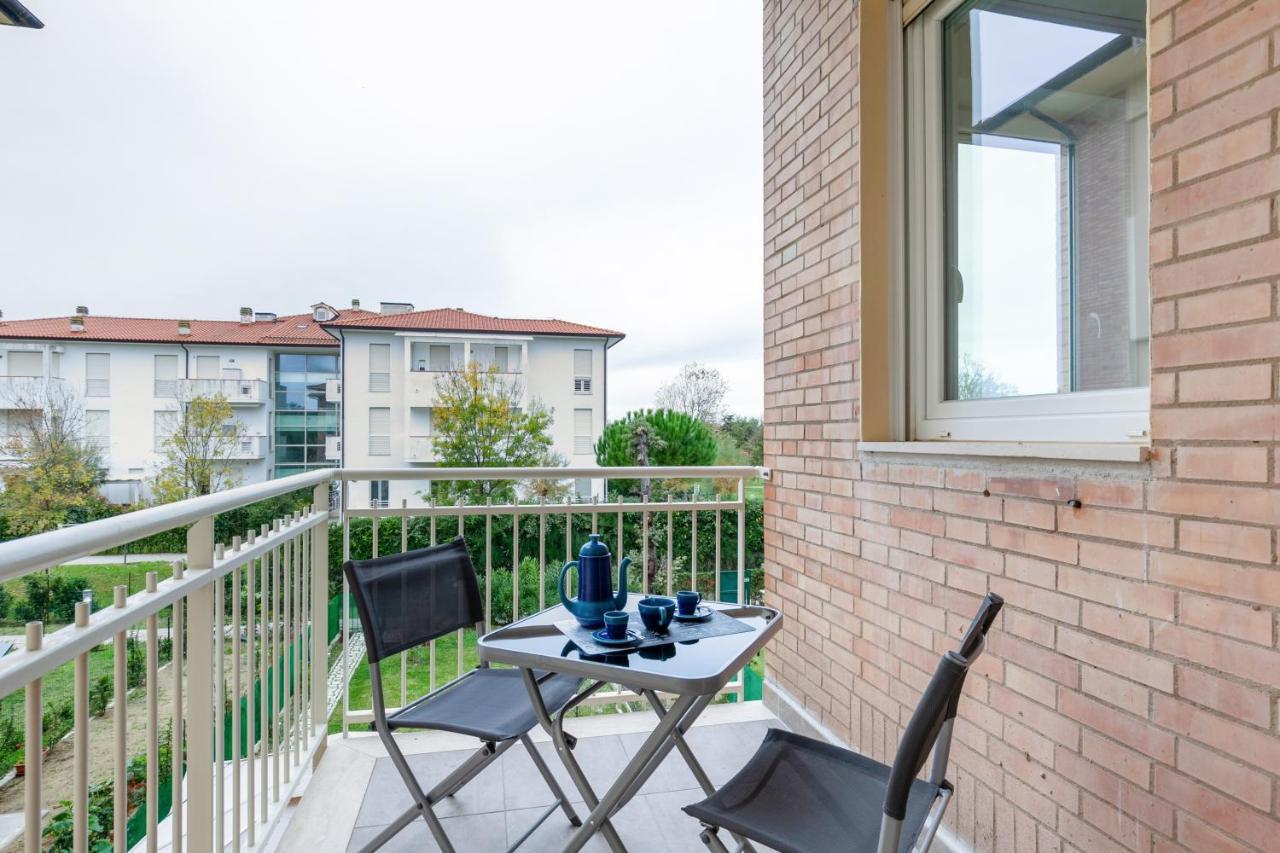 Seaside Flat With Swimming Pool And Private Parking Leilighet Calambrone Eksteriør bilde