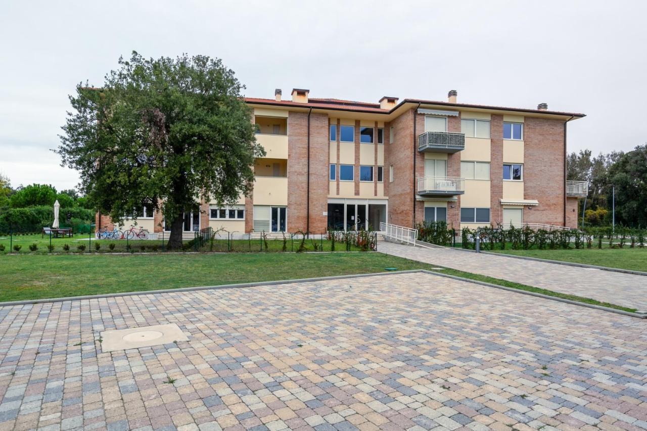 Seaside Flat With Swimming Pool And Private Parking Leilighet Calambrone Eksteriør bilde