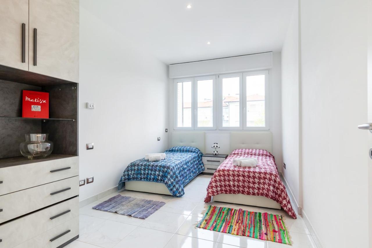 Seaside Flat With Swimming Pool And Private Parking Leilighet Calambrone Eksteriør bilde